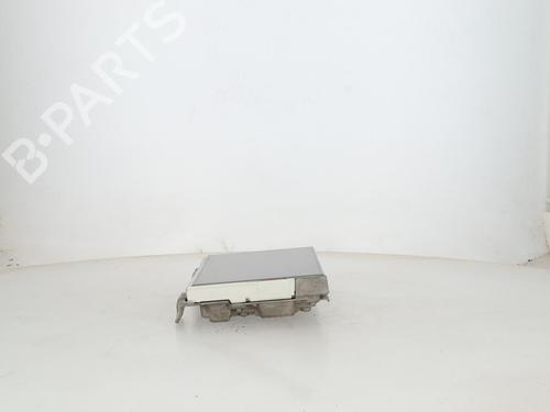 Display Display PEUGEOT 208 I (CA_, CC_) 1.2 VTI 82 (82 hp) 37084004 37084004