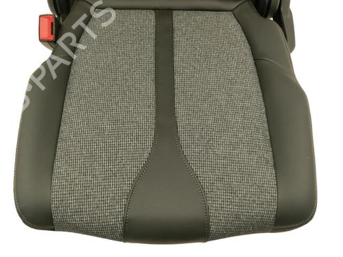 Used Rear seat (2nd row) Rear seat (2nd row) PEUGEOT 3008 II SUV (MC_, MR_, MJ_, M4_) 1.5 BlueHDi 130 (131 hp) 36629733 36629733