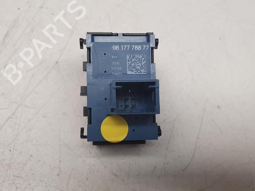 switch-ds-ds-7-crossback-j4_-jr_-jc_-2017-36620104 main image