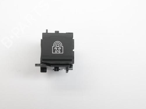 switch-peugeot-rifter-2018-36626990 main image