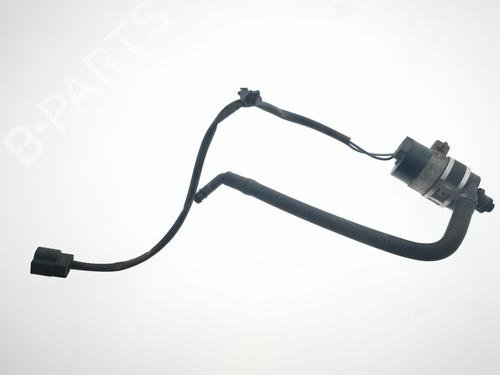 windscreen-washer-tank-peugeot-4007-vu_-vv_-2007-2008-2009-2010-2011-2012-2013-36615759 main image