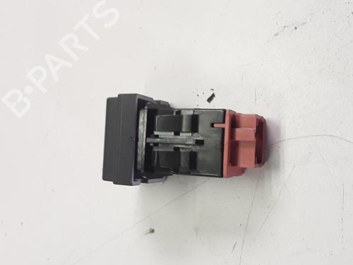 switch-citroen-c4-picasso-ii-2013-36615631 main image