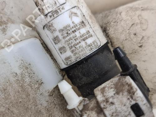 windscreen-washer-tank-citroen-c4-ii-nc_-2009-36626391 main image