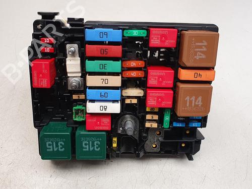 Used Fuse box Fuse box CITROËN C3 III (SX) 1.2 THP 110 (SXHNPS, SXHNZT, SXHNZ6) (110 hp) 36620659 36620659