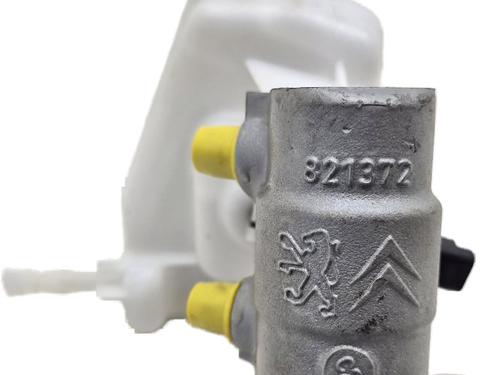 Used Brake master cylinder Brake master cylinder 38714839 38714839