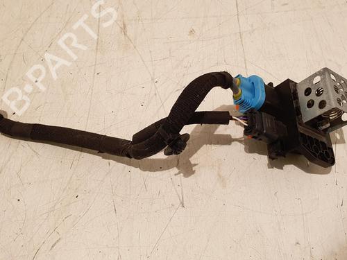 Used Electronic module Electronic module PEUGEOT 3008 II SUV (MC_, MR_, MJ_, M4_) 1.6 THP 165 (M45GYW, M45GZW, M45GYV) (165 hp) 36621296 36621296