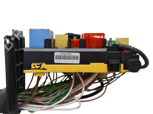 Used Fuse box Fuse box PEUGEOT 308 SW II (LC_, LJ_, LR_, LX_, L4_) 1.6 HDi / BlueHDi 115 (LCBHXM, LCBHXT) (115 hp) 36626629 36626629