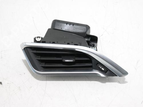 Console centrale Console centrale PEUGEOT 208 I (CA_, CC_) 1.0 VTi (68 hp) 36612841 36612841