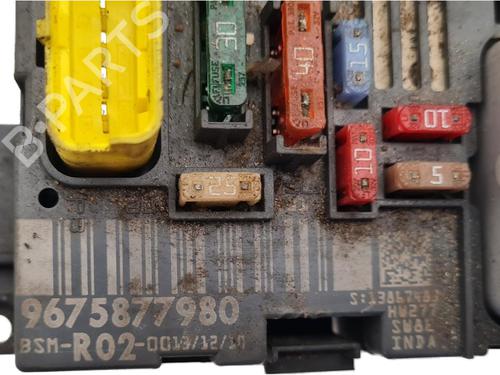 Used Fuse box Fuse box 36639048 36639048