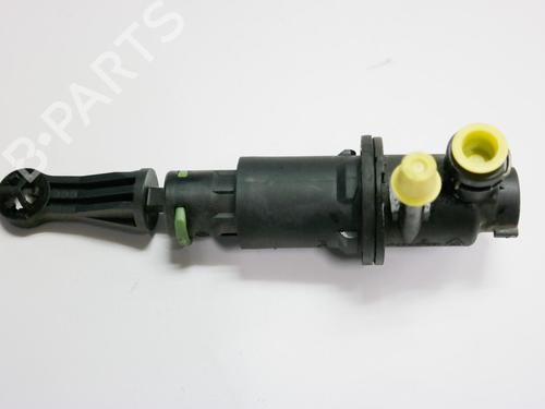 clutch-slave-cylinder-peugeot-508-sw-i-8e_-2010-2011-2012-2013-2014-2015-2016-2017-2018-36614535 main image