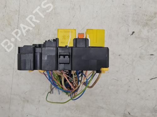 Fuse box PEUGEOT 2008 I (CU_) 1.2 VTi | BP36637436E1 - Image 2