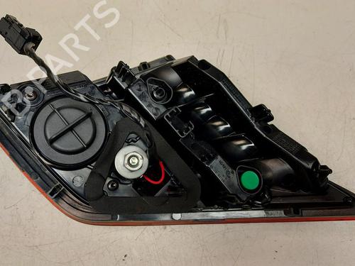right-tailgate-light-peugeot-rifter-2018-36621598 main image