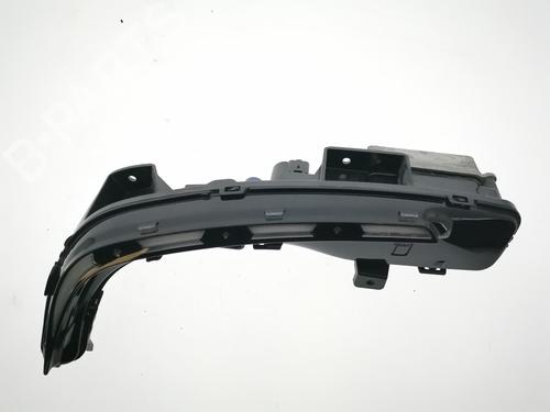 Used Rear bumper left light Rear bumper left light DS DS 7 Crossback (J4_, JR_, JC_) PureTech 130 (JRHNSU) (130 hp) 36619447 36619447