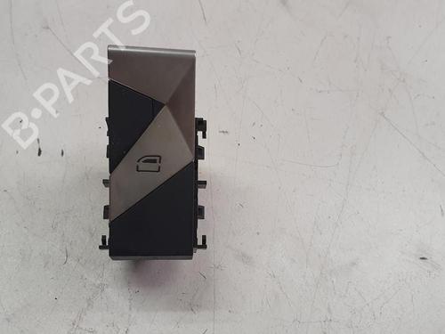 switch-ds-ds-7-crossback-j4_-jr_-jc_-2017-36620288 main image