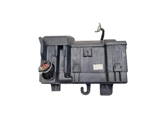 Used Fuse box Fuse box 36634537 36634537
