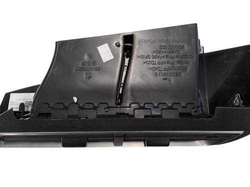 Used Middle console Middle console PEUGEOT 3008 II SUV (MC_, MR_, MJ_, M4_) 1.2 THP/ PureTech 130 (MRHNSM, MRHNSU, MRHNSJ, MRHNYW,... (131 hp) 36636004 36636004