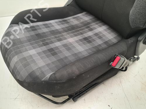 Right front seat PEUGEOT 108 1.0 VTi | BP36624689C16  - Image 8