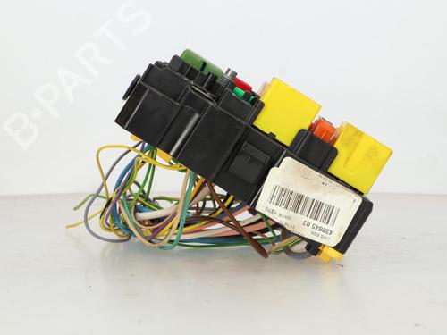 Used Fuse box Fuse box PEUGEOT 208 I (CA_, CC_) 1.2 VTI 82 (82 hp) 36637976 36637976