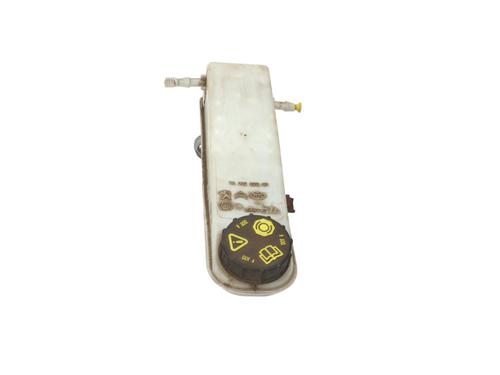brake-master-cylinder-peugeot-expert-van-v_-2016-36636248 main image