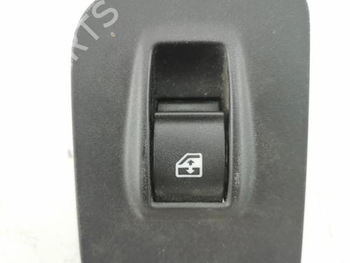 Used Switch Switch PEUGEOT BIPPER Tepee 1.4 (73 hp) 36608767 36608767