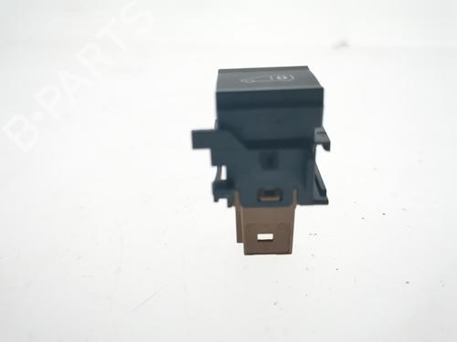 switch-peugeot-rifter-2018-36619340 main image