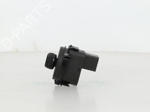 Used Mirror switch Mirror switch 36637343 36637343