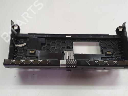 Used Middle console Middle console DS DS 7 Crossback (J4_, JR_, JC_) 1.5 BlueHDi 130 (JCYHZJ, JCYHZR) (130 hp) 36620438 36620438
