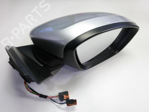 Used Right mirror Right mirror 36613681 36613681