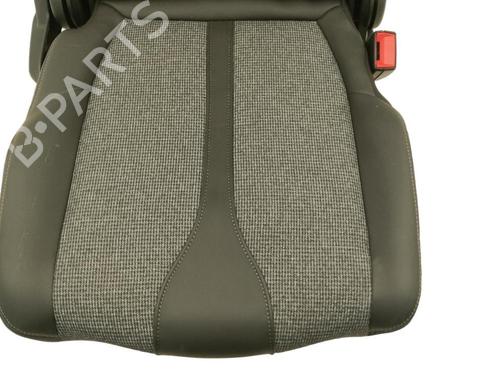 Used Rear seat (2nd row) Rear seat (2nd row) PEUGEOT 3008 II SUV (MC_, MR_, MJ_, M4_) 1.5 BlueHDi 130 (131 hp) 36629735 36629735