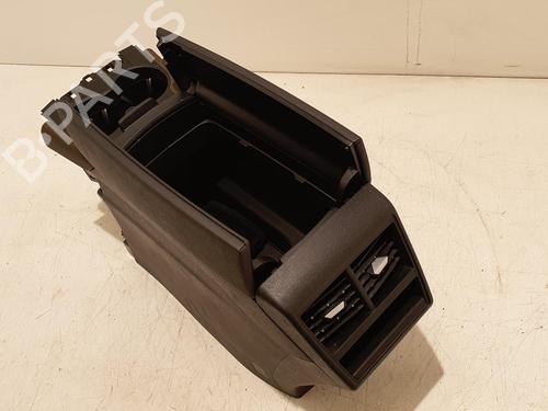 Used Armrest / Center console Armrest / Center console 36621268 36621268