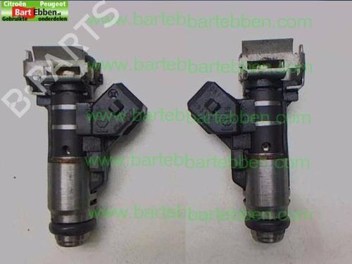 Used Injection rail Injection rail CITROËN C3 Pluriel (HB_) 1.4 (73 hp) 36611866 36611866