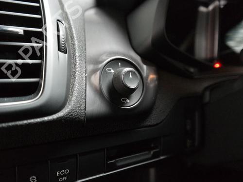 Switch CITROËN DS5 2.0 HDi 200 Hybrid4 All-wheel Drive | BP36618606I30 - Image 27