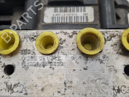 Used ABS pump ABS pump PEUGEOT 308 I (4A_, 4C_) 1.6 16V (174 hp) 36639056 36639056