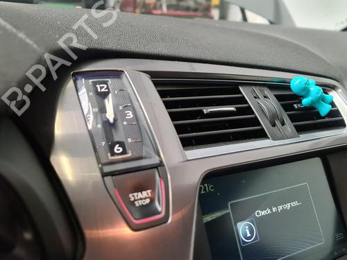 Switch CITROËN DS5 2.0 HDi 200 Hybrid4 All-wheel Drive | BP36627214I30 - Image 15