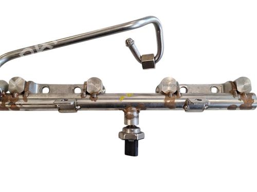 Used Injection rail Injection rail 36636071 36636071