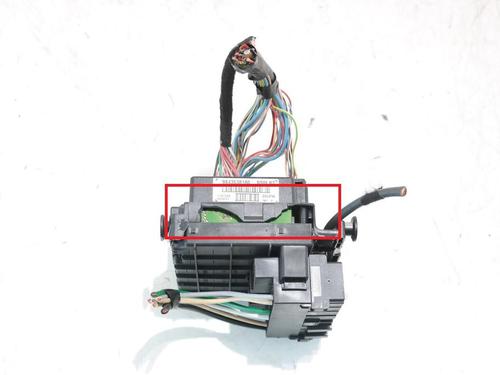 Used Fuse box Fuse box 36609879 36609879