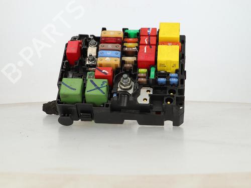 Fuse box PEUGEOT 2008 I (CU_) 1.2 PureTech 82 | BP36635473E1 - Image 4
