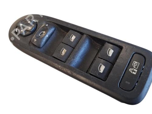 switch-citroen-c5-iii-break-rw_-2008-2009-2010-2011-2012-2013-2014-2015-2016-2017-36633454 main image