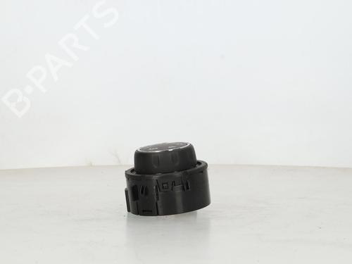 Used Switch Switch PEUGEOT 208 I (CA_, CC_) 1.2 VTI 82 (82 hp) 36638015 36638015
