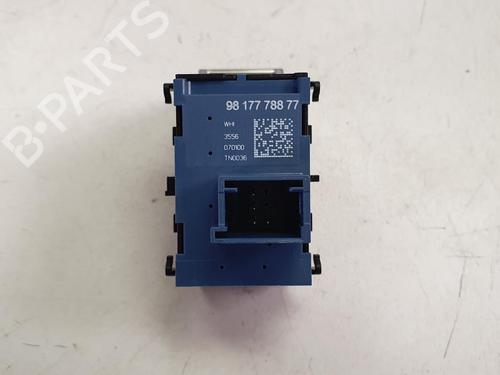switch-ds-ds-7-crossback-j4_-jr_-jc_-2017-36620371 main image