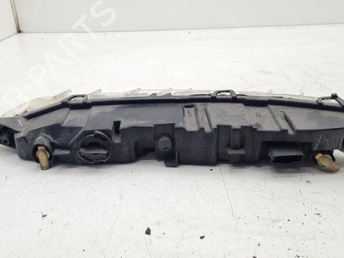 Used Right daytime light Right daytime light 36840600 36840600