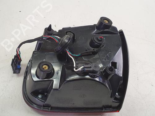 Used Left tailgate light Left tailgate light CITROËN C5 AIRCROSS (A_) 2.0 BlueHDi 180 (AJEHZR) (177 hp) 36621020 36621020