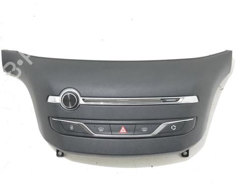 Used Radio Radio 36619526 36619526