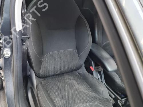 Left front seat CITROËN C3 II (SC_) 1.2 VTi 82 | BP36634374C15 - Image 27