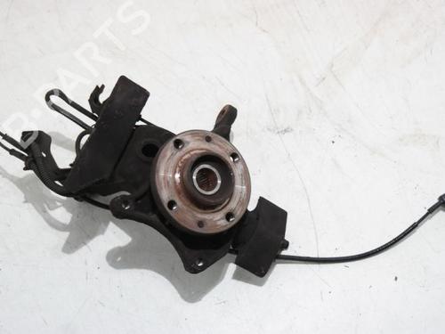 left-front-steering-knuckle-citroen-c5-ii-break-re_-2004-2005-2006-2007-2008-36614700 main image