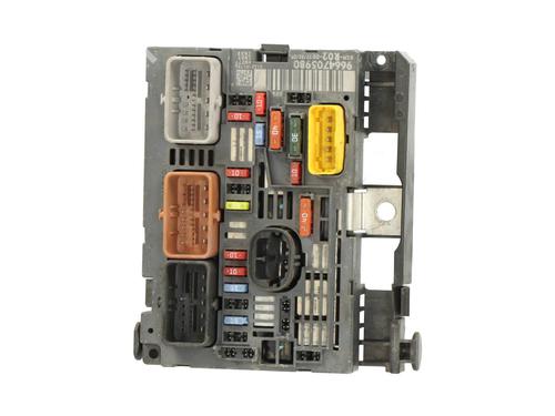 Used Fuse box Fuse box 36630071 36630071