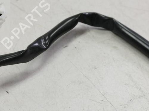 cable-peugeot-4007-vu_-vv_-2007-2008-2009-2010-2011-2012-2013-36615773 main image
