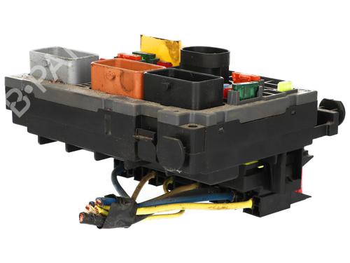 fuse-box-citroen-c5-iii-break-rw_-2008-2009-2010-2011-2012-2013-2014-2015-2016-2017-36633442 main image