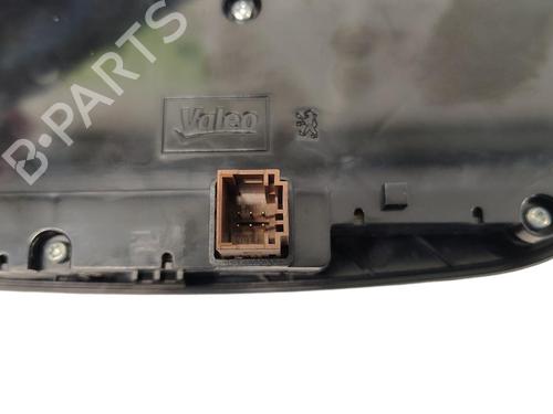Used Radio Radio 36631705 36631705