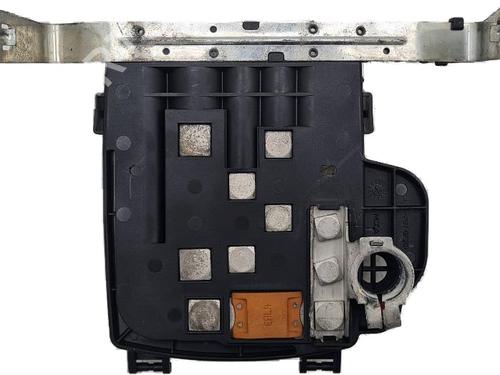 Used Fuse box Fuse box 36840607 36840607